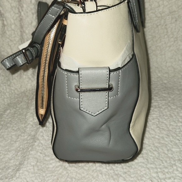 Reed Color-Block Purse - Picture 3 of 7